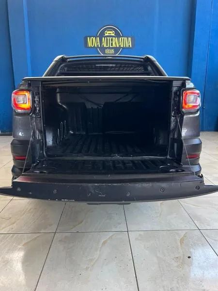 Fiat Strada Volcano 1.3 Flex 8V CD Aut. 2023 - Foto 5
