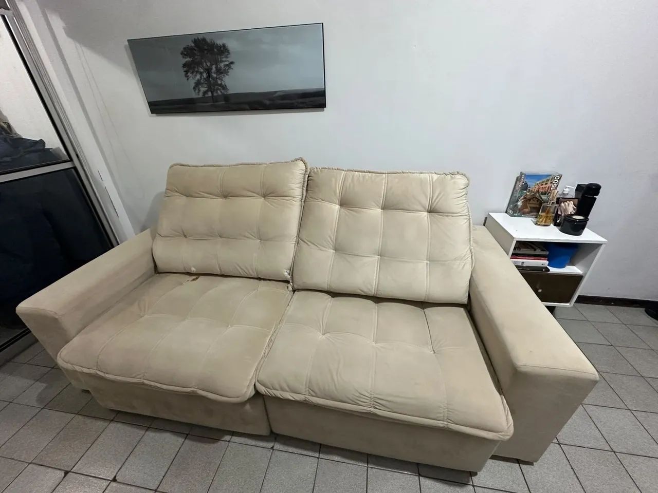 Sofá Retrátil e Reclinável Bege - 3 Lugares