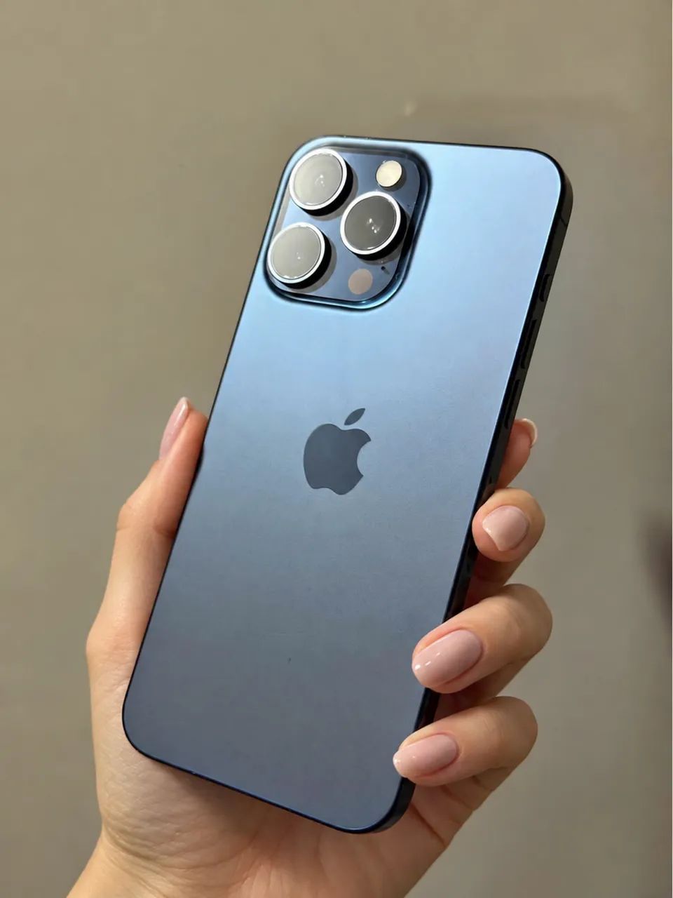 15 Pro Max 256GB (100% Original) Blue Titanium