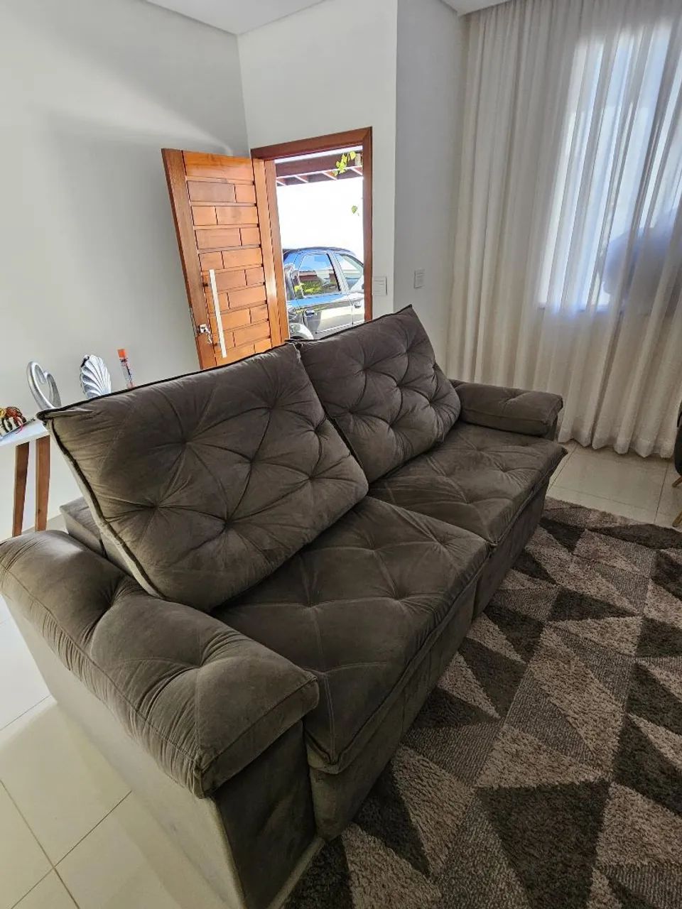Sofá retrátil medida 2,50 x 1,80m na cor Cinza escuro  - Foto 3