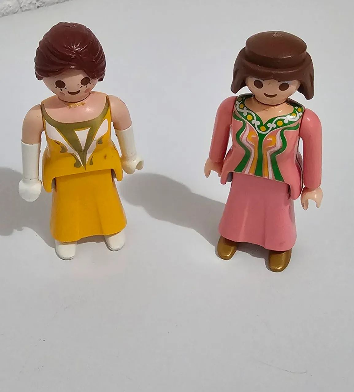 bonecas playmobil vintage vestido amarelo e rosa - Foto 3