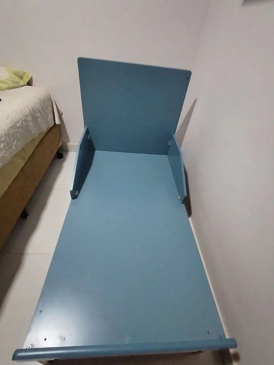 Berço com colchão 