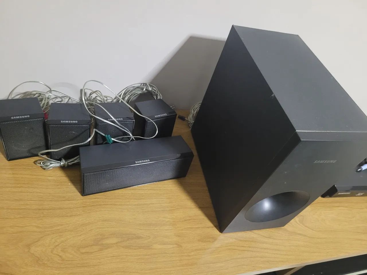 VENDO Home Theater Blu-ray 3D 500W HT-F450,   (LÉIA A DESCRIÇÃO) - Foto 2
