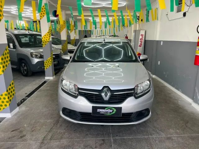 Renault Logan 2018