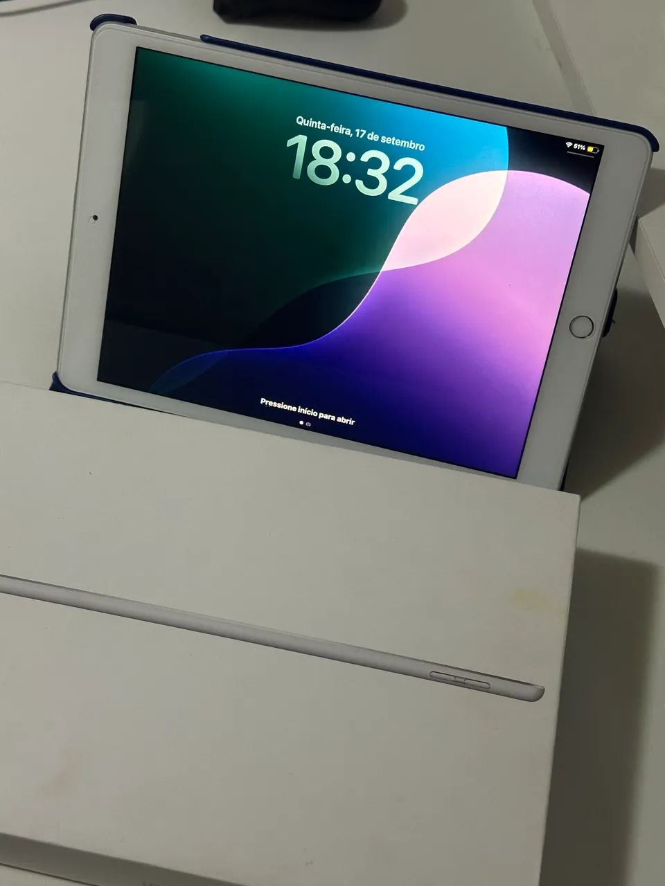 iPad 8 geração prata - Tablets e E-Readers - Parque 10 de Novembro