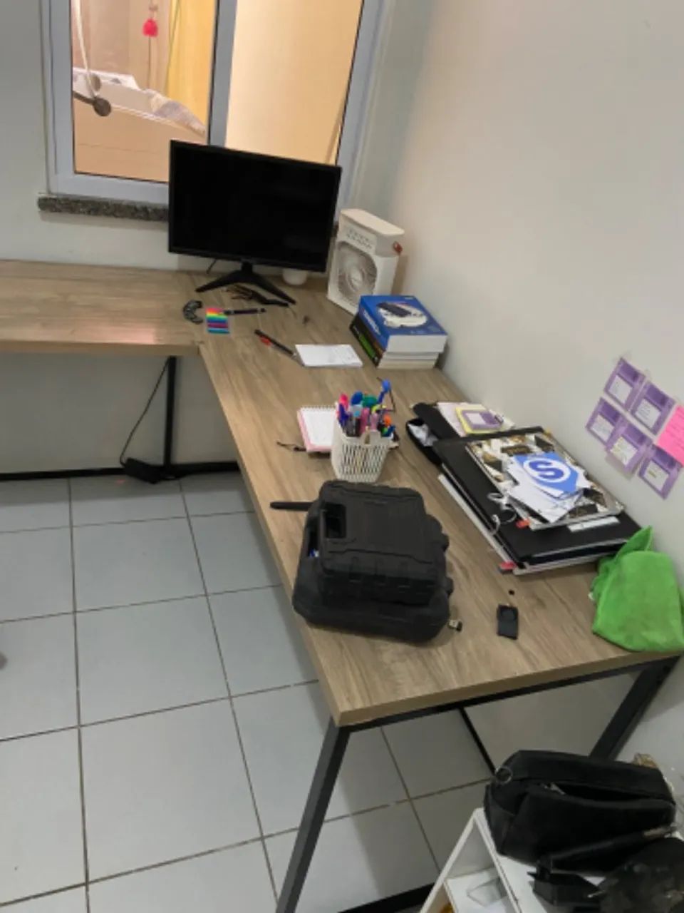 ESCRIVANINHA EM L - MODERNA E ESPAÇOSA - Foto 2