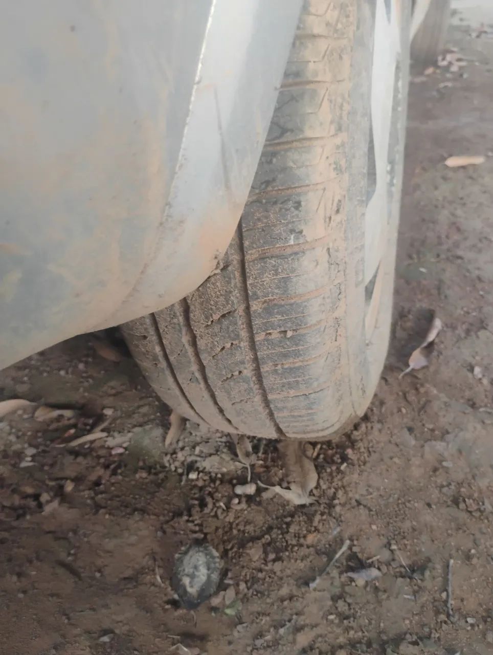Pneu com aro 14 - Foto 2
