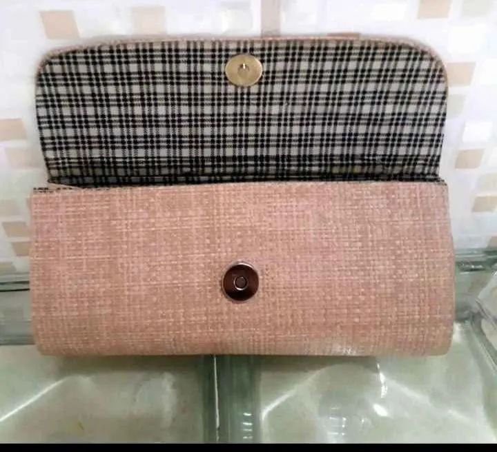 Bolsa Feminina Clutches Cor Palha Nova - Foto 2