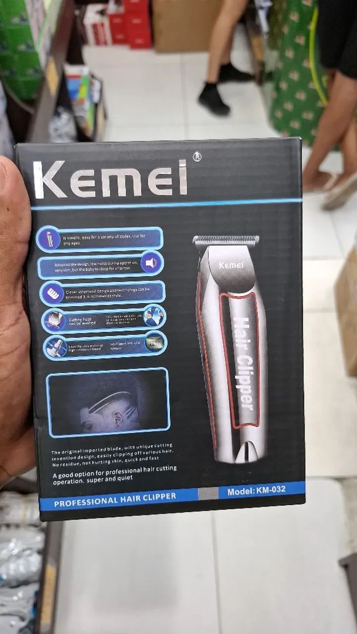 Máquina Acabamento Kemei KM-032 Barba Cabelo Bivolt - Foto 6