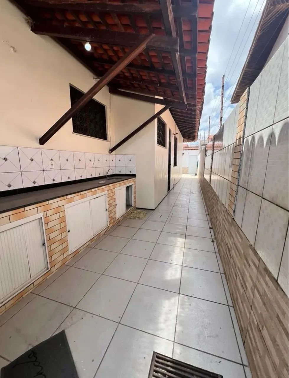 *CASA COM PISCINA A VENDA - Foto 5