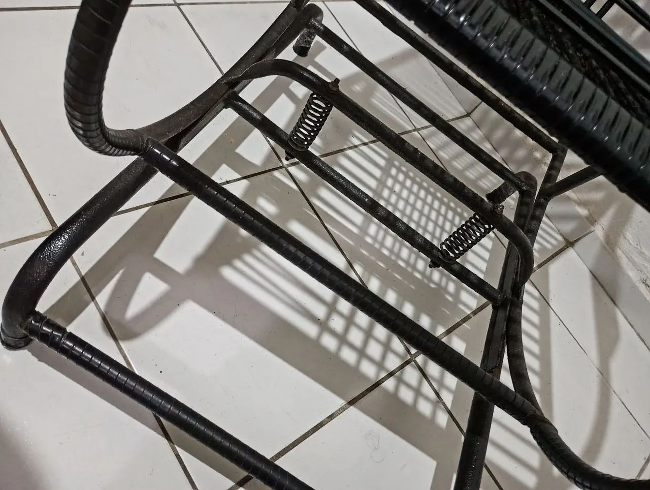 Cadeira de balanço  - Foto 3