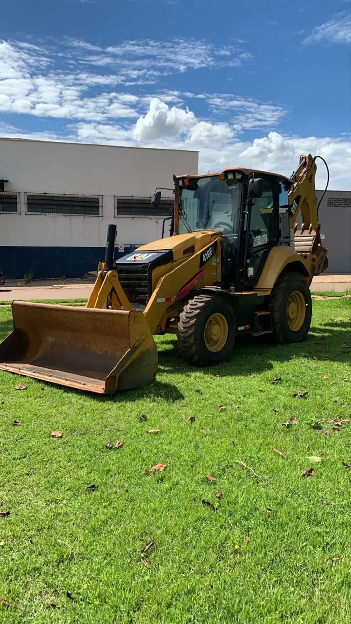 Retroescavadeira Caterpillar 416F2 20/20  - Foto 2