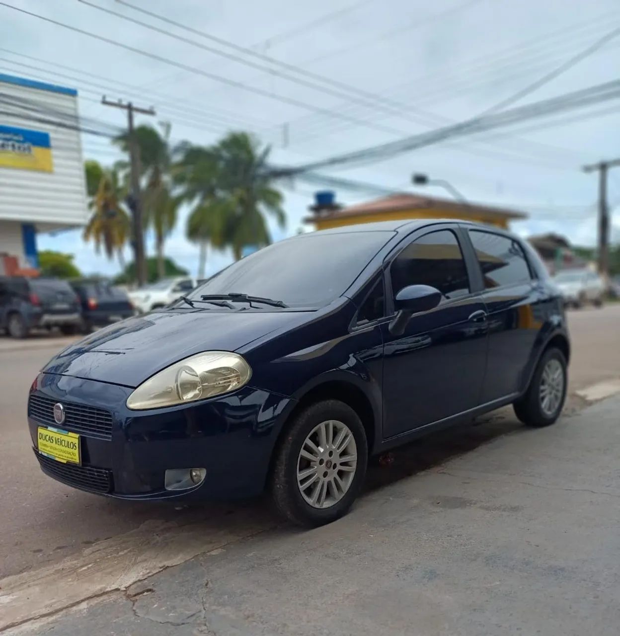 Fiat Punto Attractive 1.4 Fire Flex 8V 5P 2011