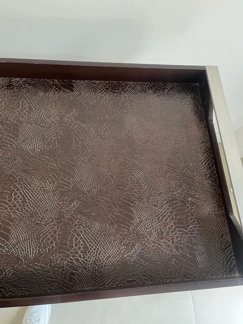  MESA-BANDEJA EM MADEIRA, COURO E METAL - Foto 4