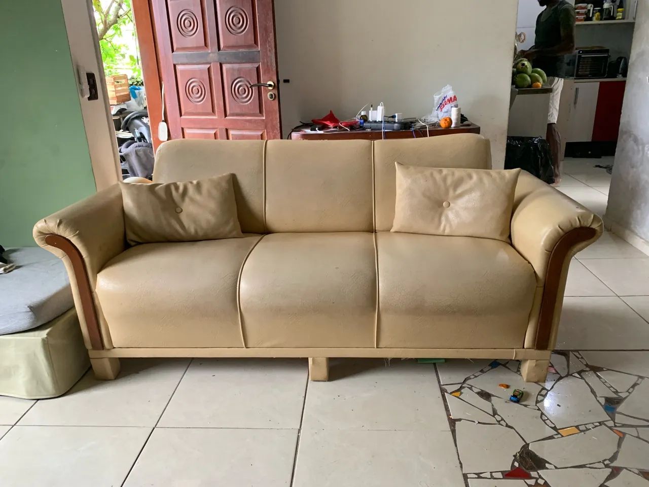 Sofá 3 lugares 