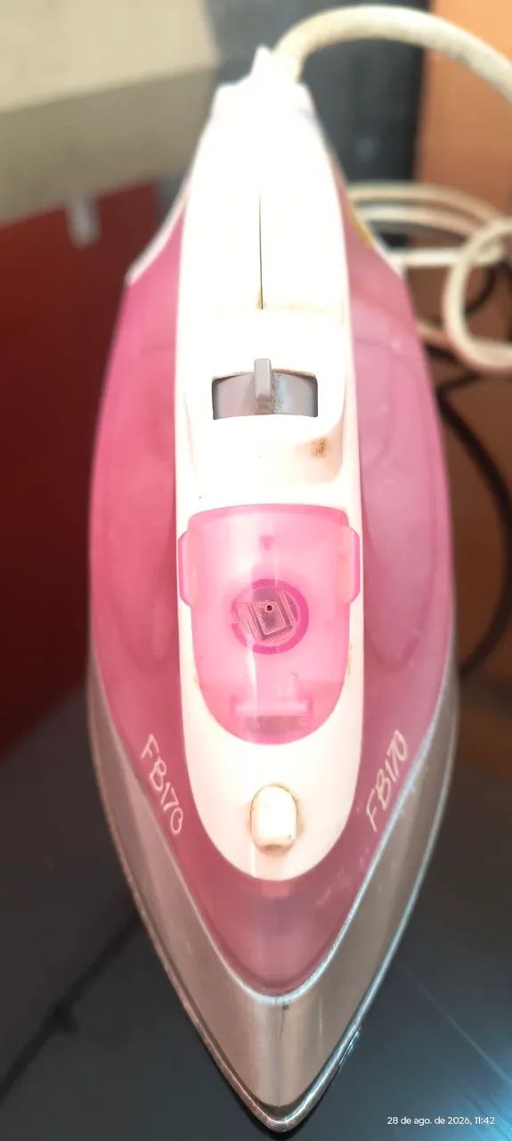 Ferro de passar roupa Britânia 110v funcionando perfeitamente  - Foto 5