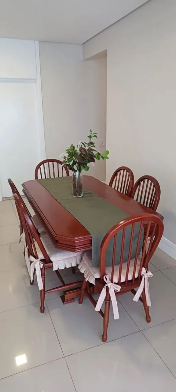 Mesa colonial rústica elegante móveis de Gramado com 6 cadeiras - Foto 2