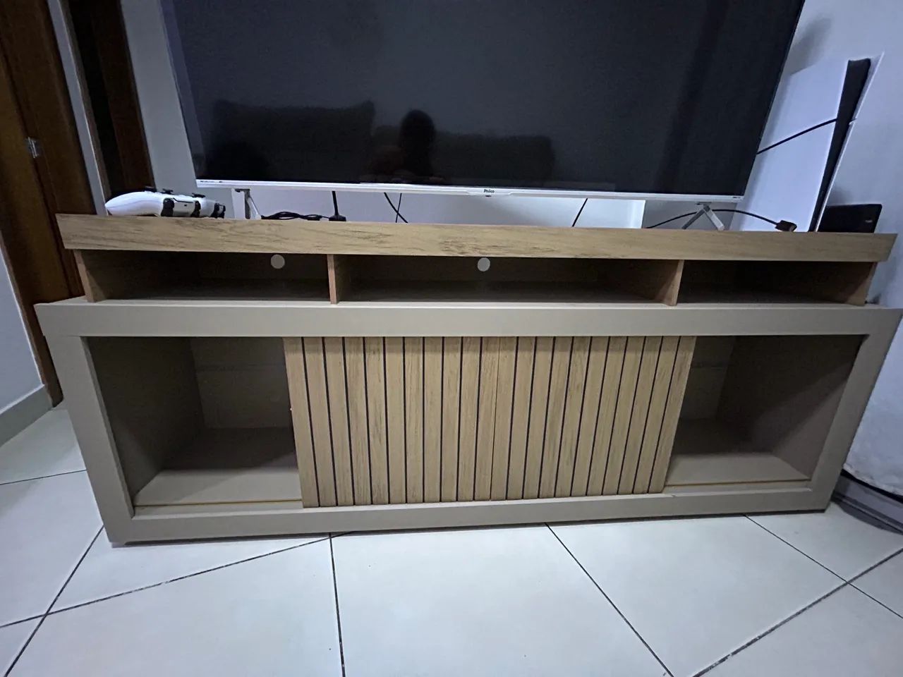 Painel e Hack com Bancada Simetria, espaço para Tvs até 75 - Foto 2