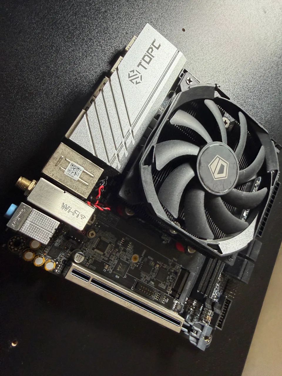 Kit Ryzen 9 7940h + placa mãe itx.