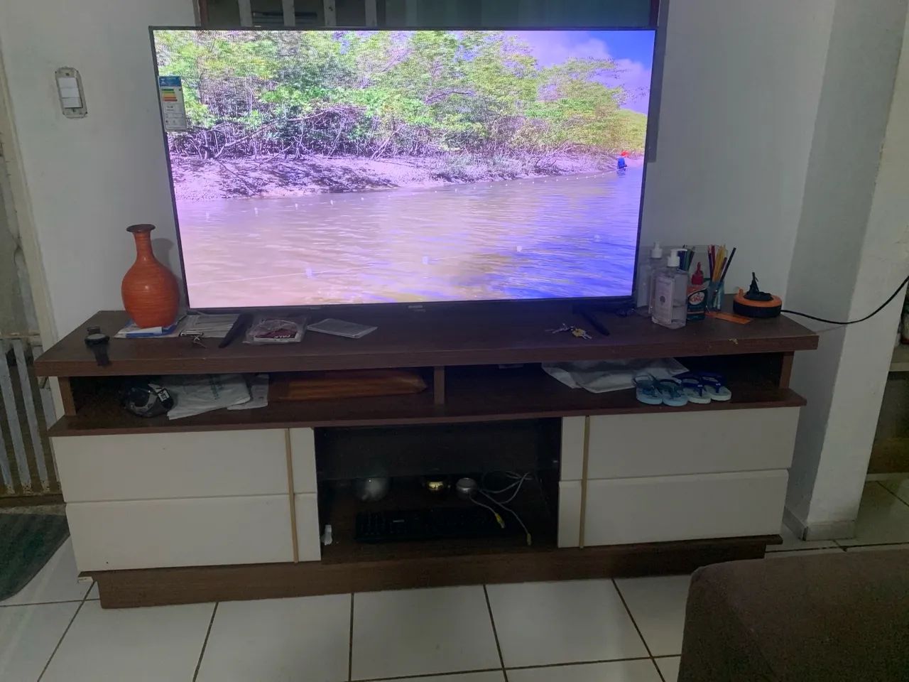 Rack com Tv Aiwa 
