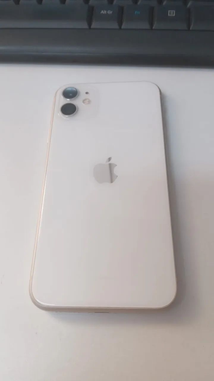 iPhone 11 64GB