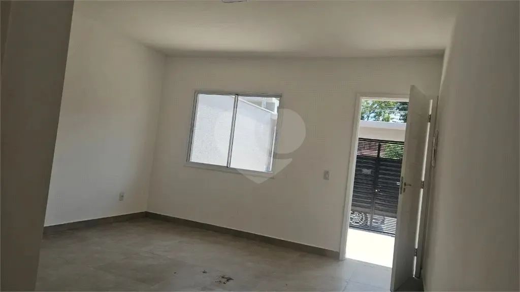 Sobrado novo com 2 suítes no Butantã