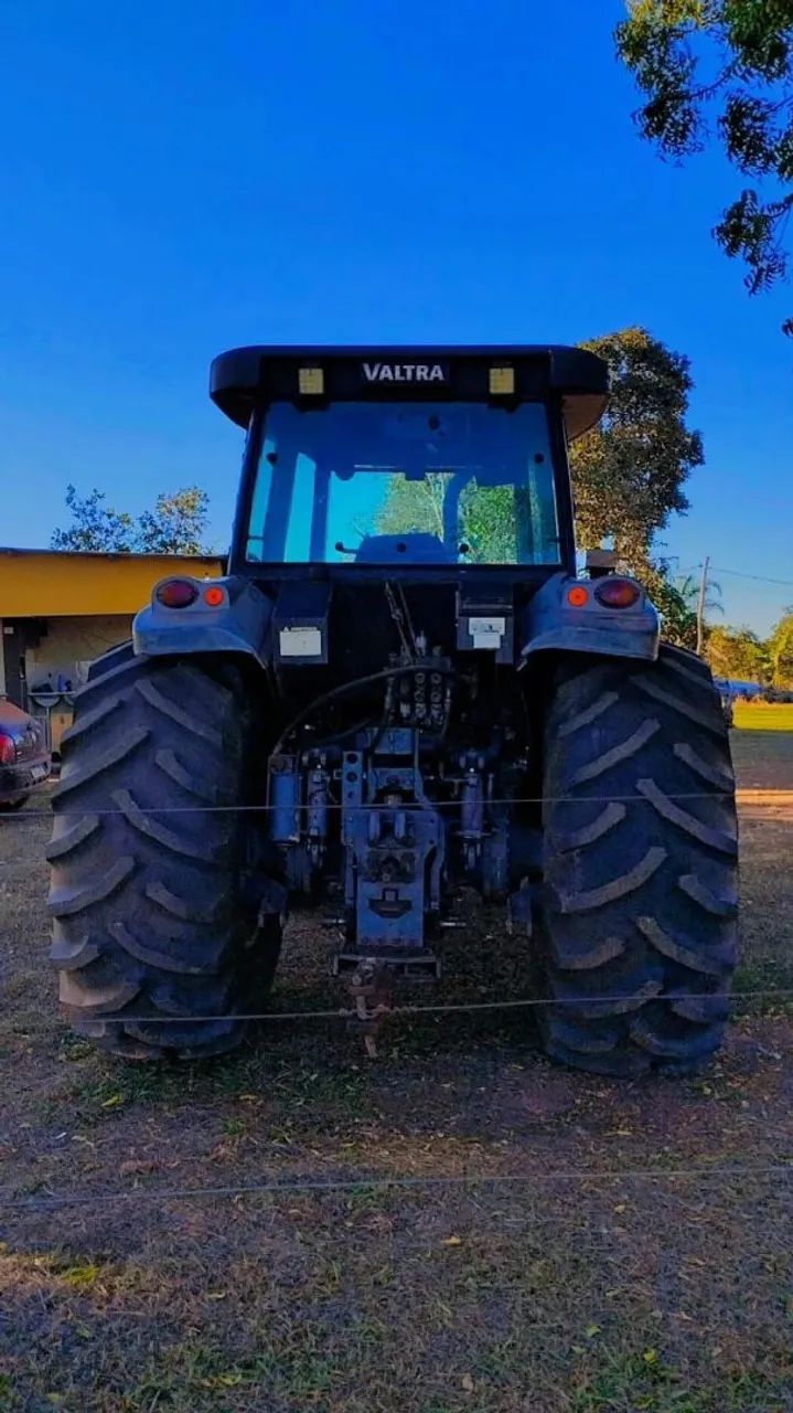 *TRATOR AGRICOLA VALTRA BH 185* - Foto 2