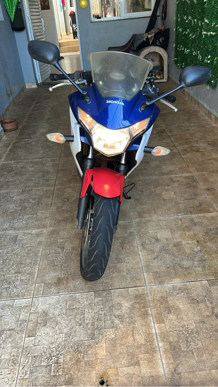 CBR 250R 2012 - Tricolor - Foto 3