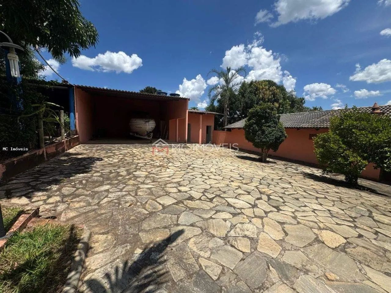 Rancho à Venda no Corumbá | 4 Quartos (3 Suítes) | Piscina Aquecida | Porteira Fechada | 2