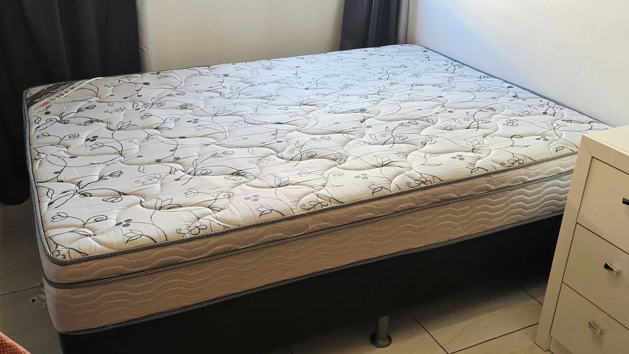 Cama de casal Ortobom
