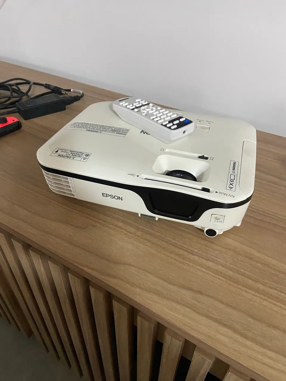 Projetor Epson X14 