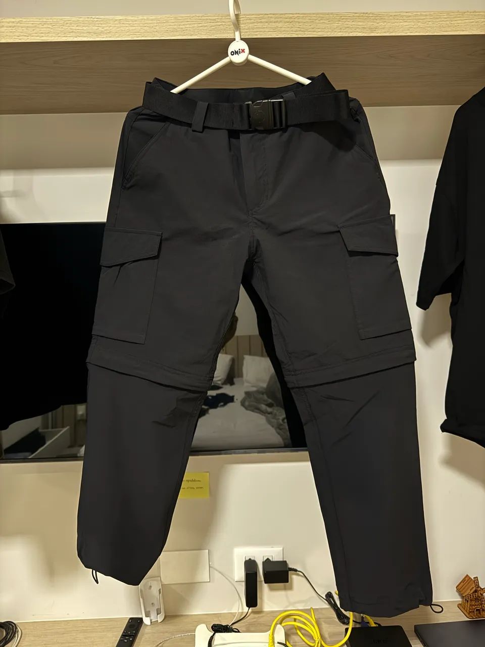 Calça/Short Trekking Preta - Tamanho 40
