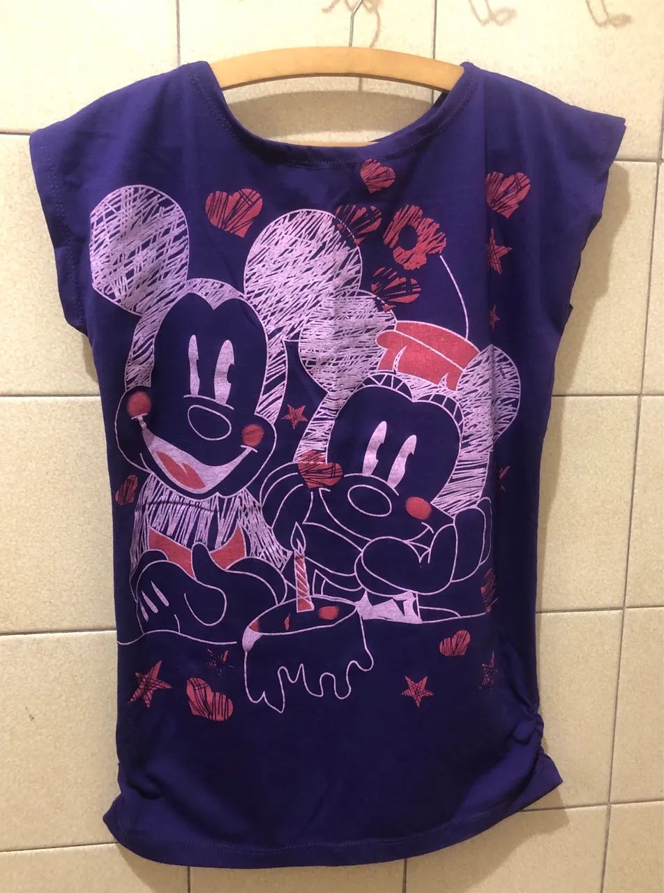 T-shirt de algodão estampa do Mickey e Minnie - Foto 2