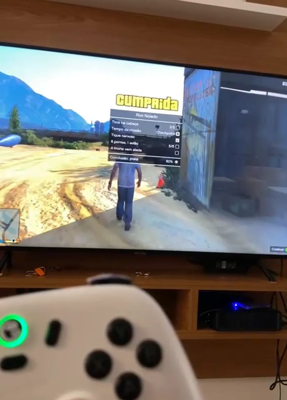 VENDO XBOX 360 - COMO NOVO - Foto 3