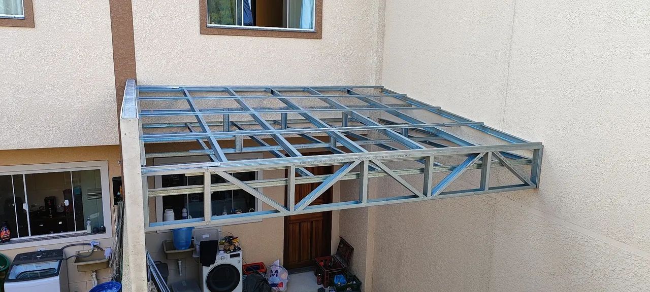 Garagens e coberturas em Steel Frame