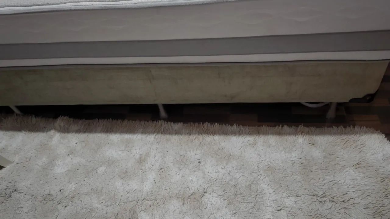 Cama de Casal Queen 