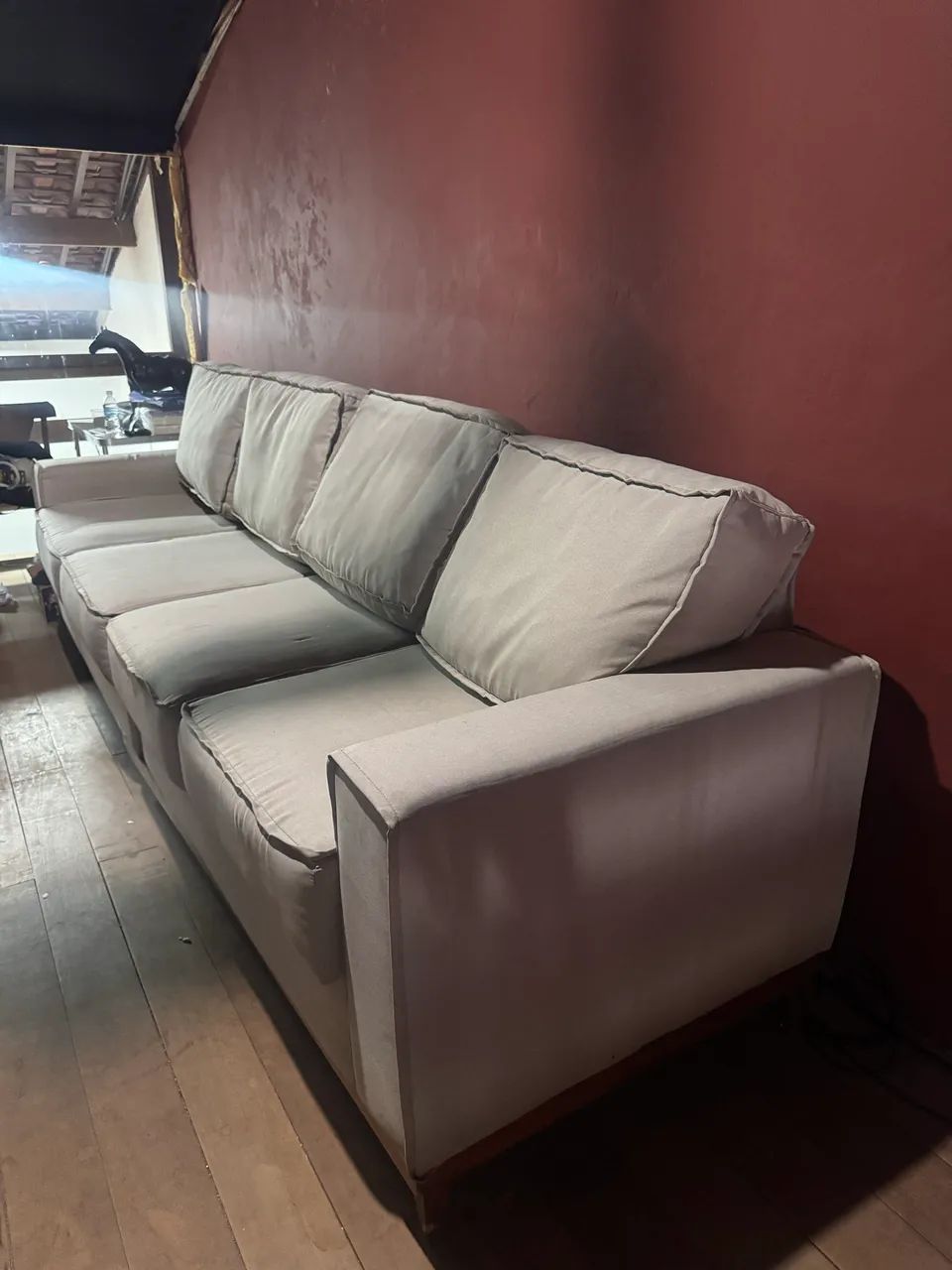 Sofá linho de 4 lugares (2,60 comp)