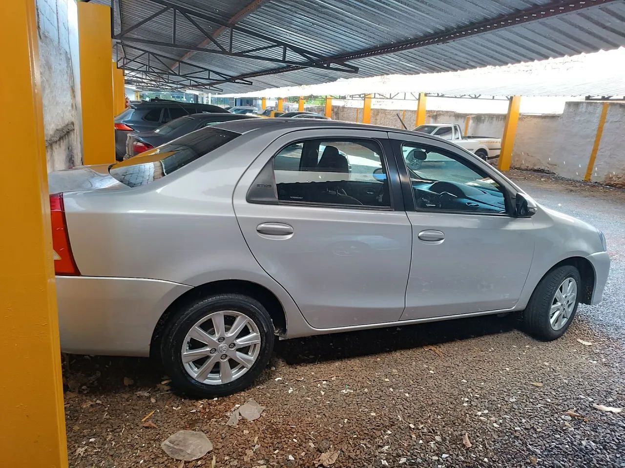 Toyota Etios ETIOS X Plus Sedan 1.5 Flex 16V 4p Mec. 2020