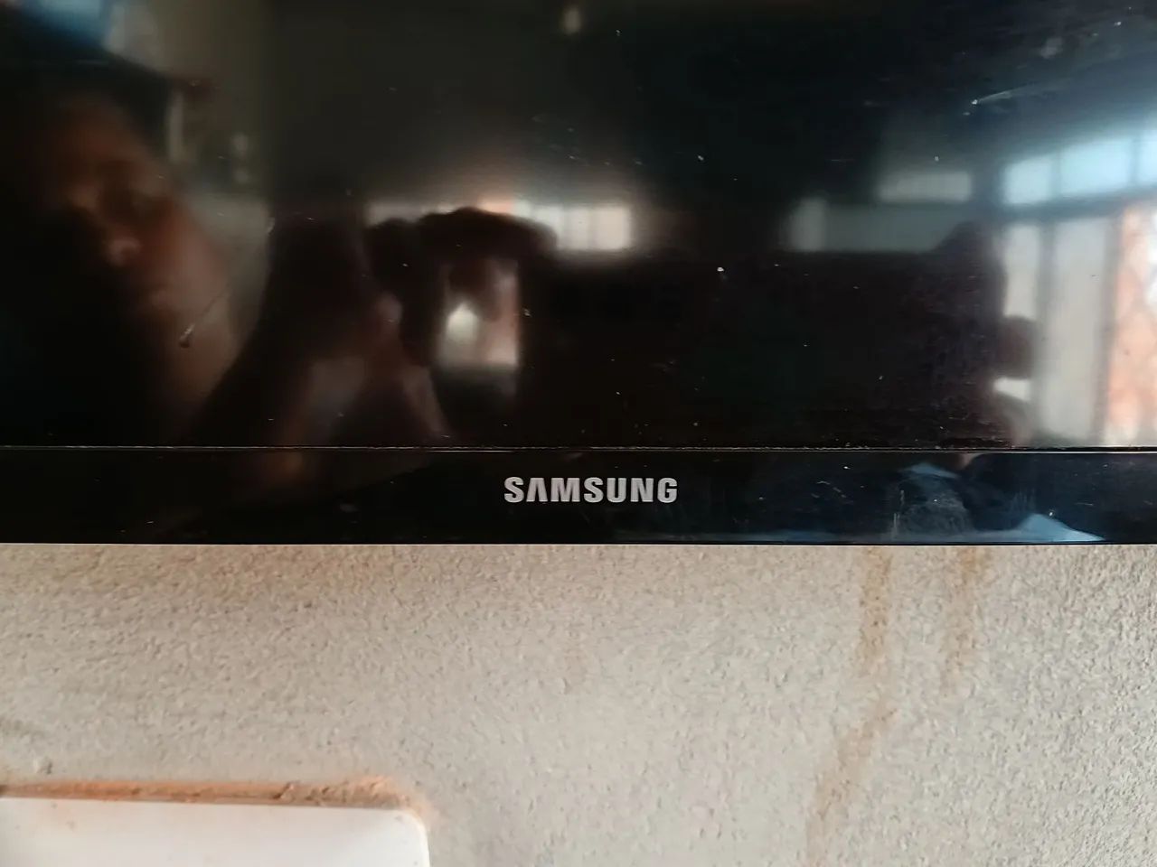 Vendo (Botucatu) Tv 50 polegadas com defeito!