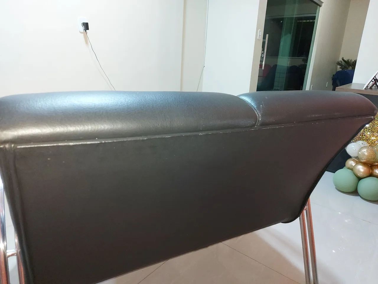 Poltrona preta para consultorio/escritório 423932500546703364