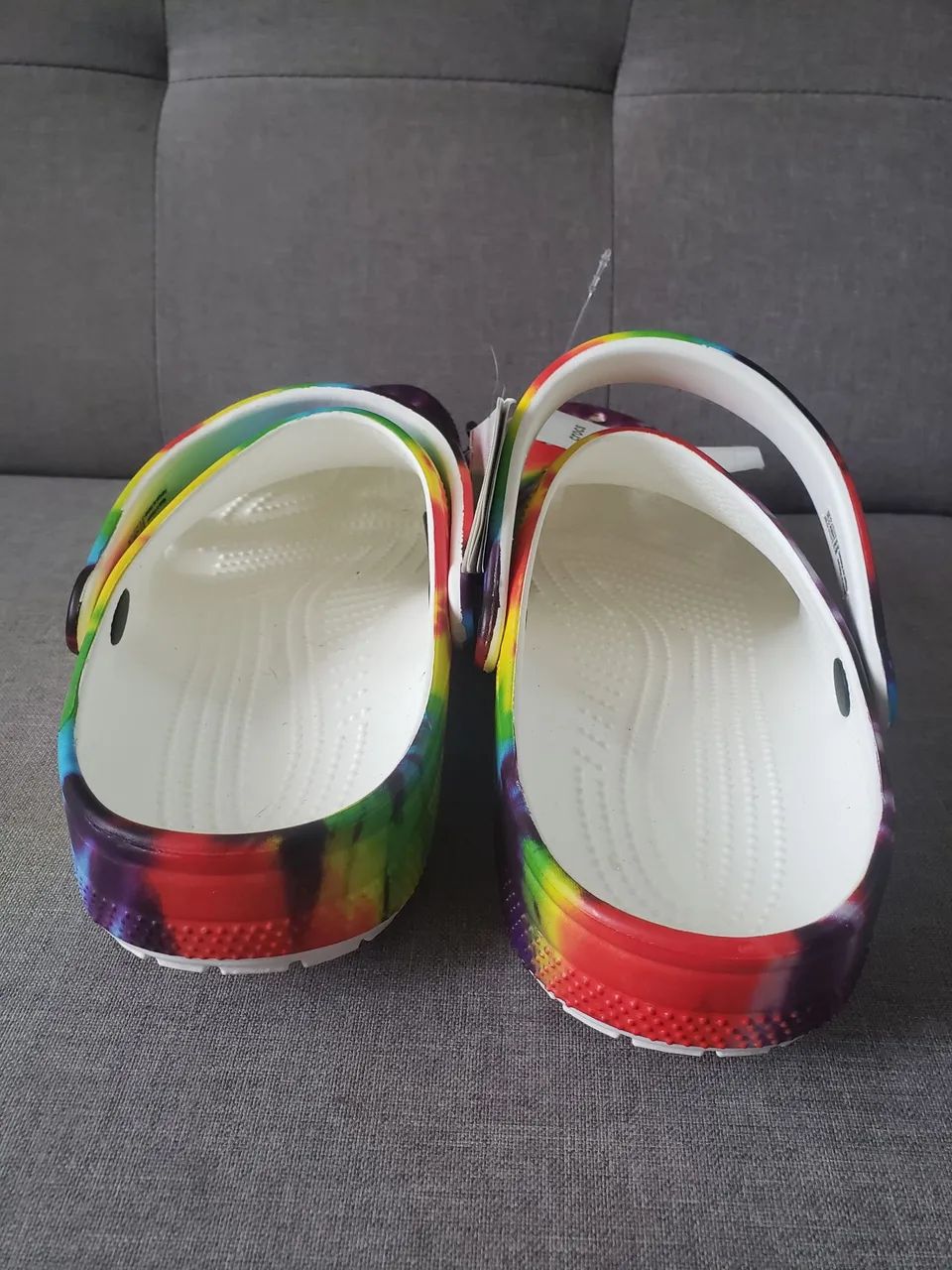 Crocs multicolor novo número 41 ! - Foto 4