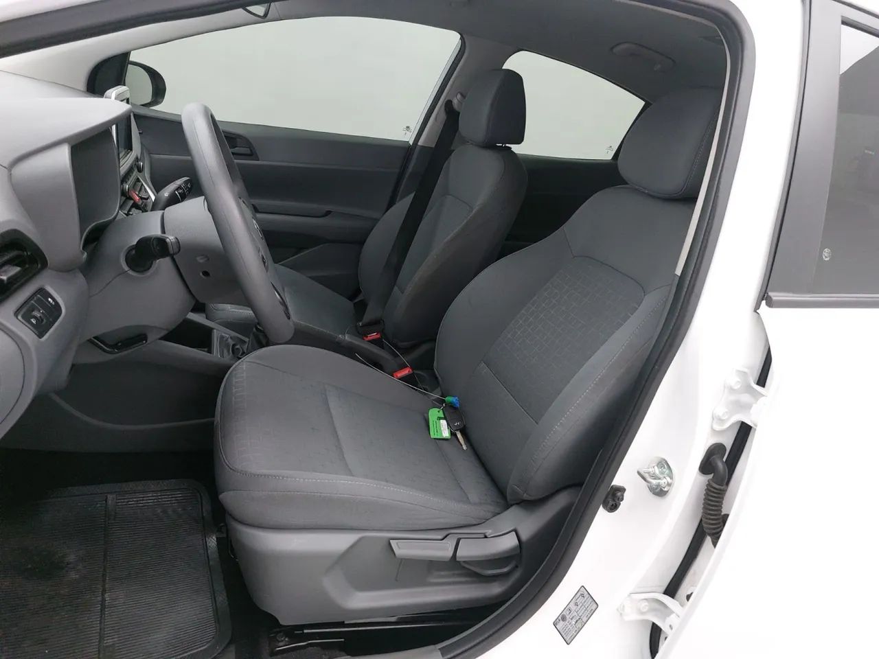 Hyundai HB20S Comfort Plus 1.0 TB Flex 12V Mec., foto 16 de 18
