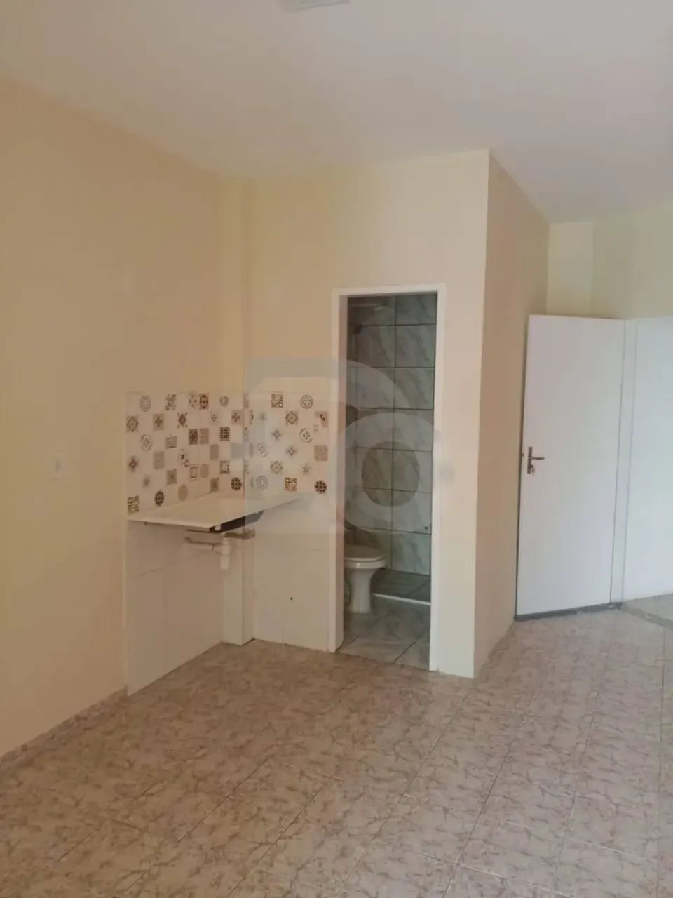 Ponto Comercial com 540m², 3 Pavimentos e 16 Salas na Farolândia