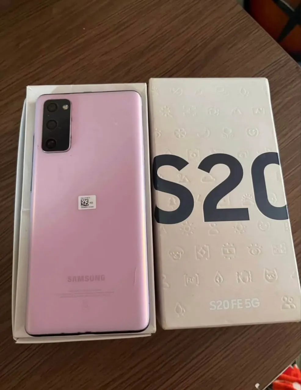 Celular Samsung S20fe COM NOTA FISCAL - Foto 2