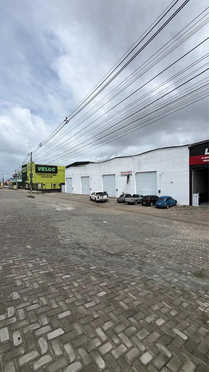 GALPÃO INDUSTRIAL BEIRA DA PISTA MASSAGUEIRA E  MARECHAL DEODORO  