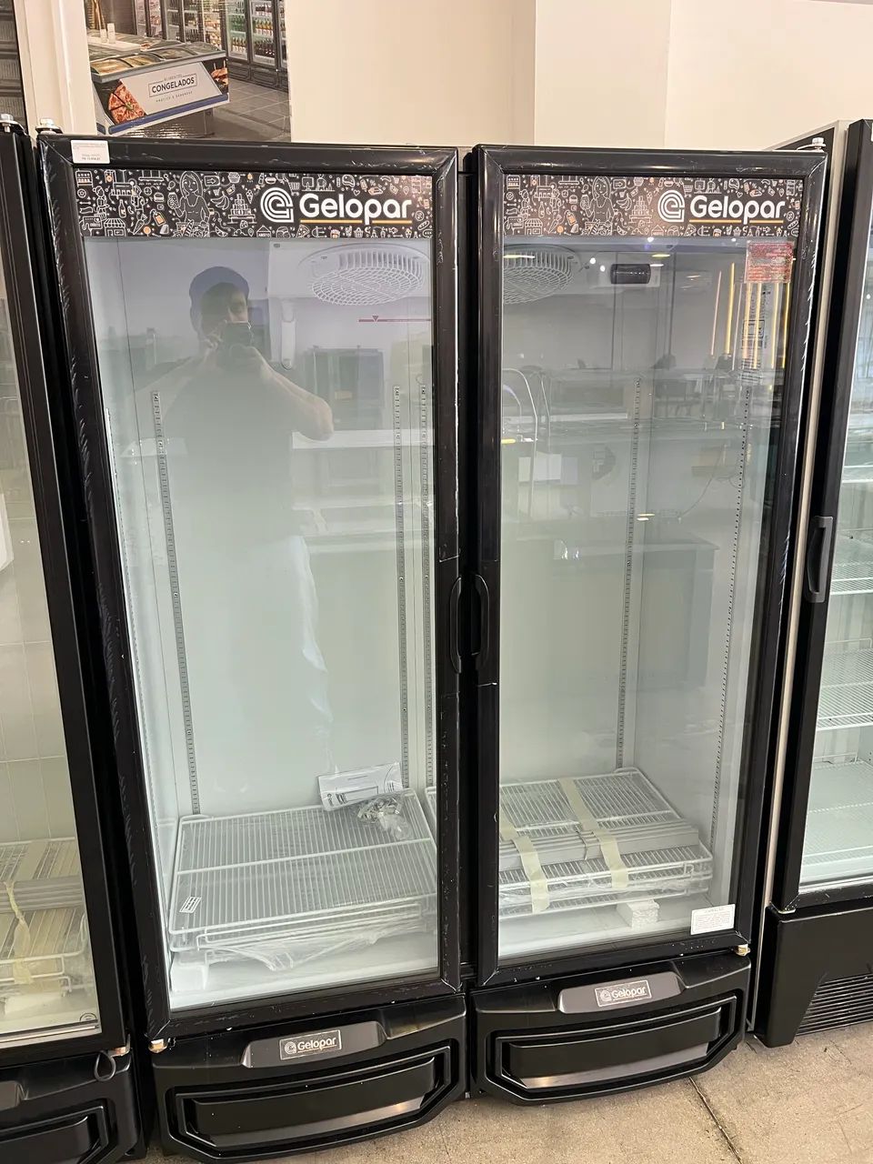Geladeira expositora 2 portas Gelopar 950 litros nova pronta entrega  - Foto 2
