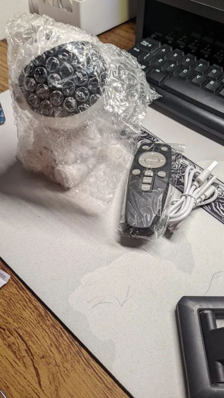 Projetor de Galáxia em formato de Astronauta - NOVO - Foto 2