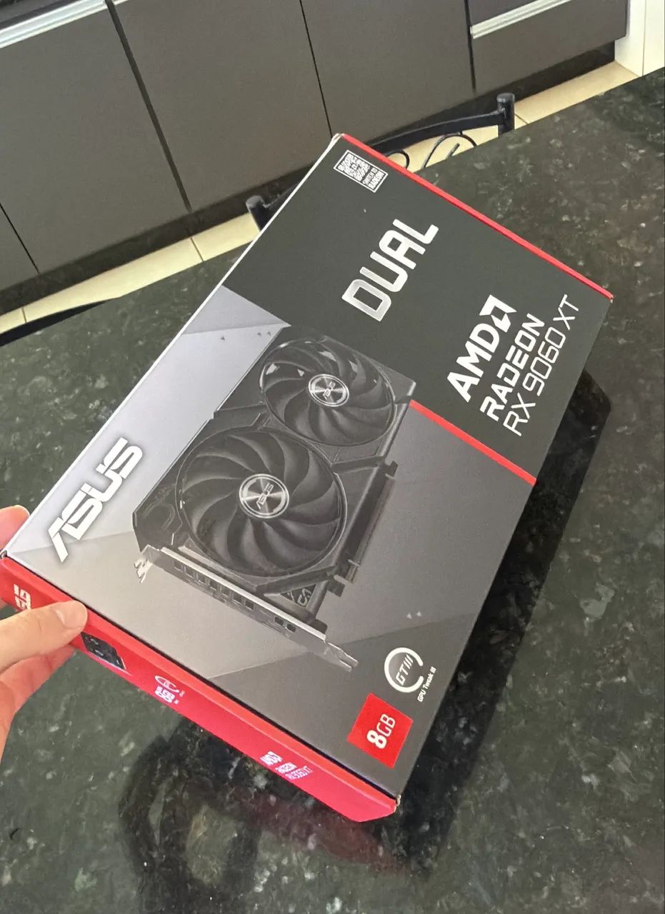 RX 9060 xt 8gb Asus (lacrada)