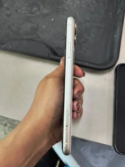 iPhone 11 - Foto 2