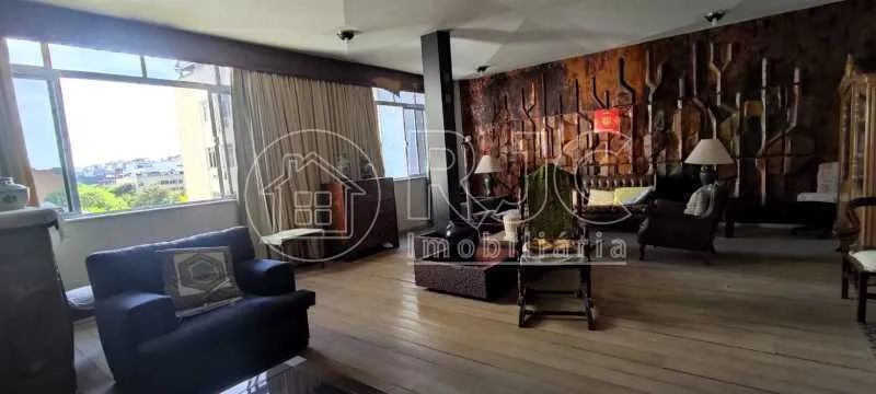 Casa de rua : Duplex / Residencial / Tijuca